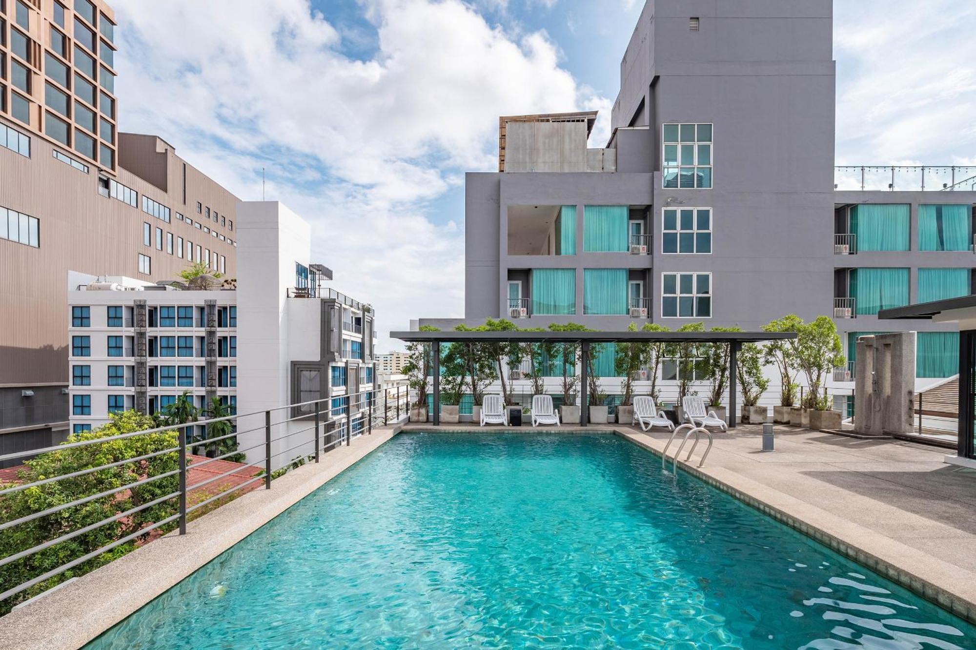 Luxe Residence Pattaya Esterno foto